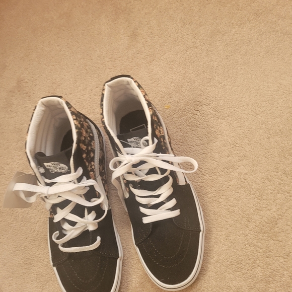 Ladies Sneakers - Picture 9 of 9